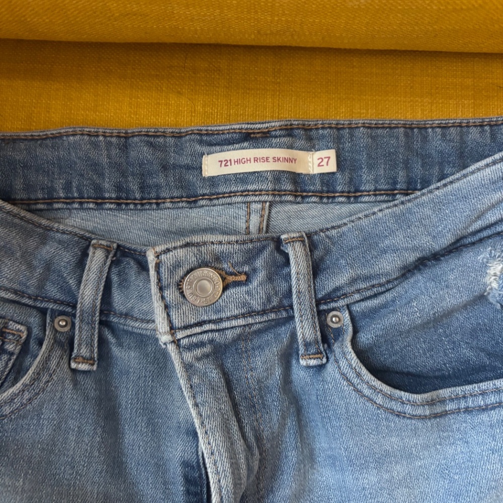 721 High Rise - Picture 2 of 4